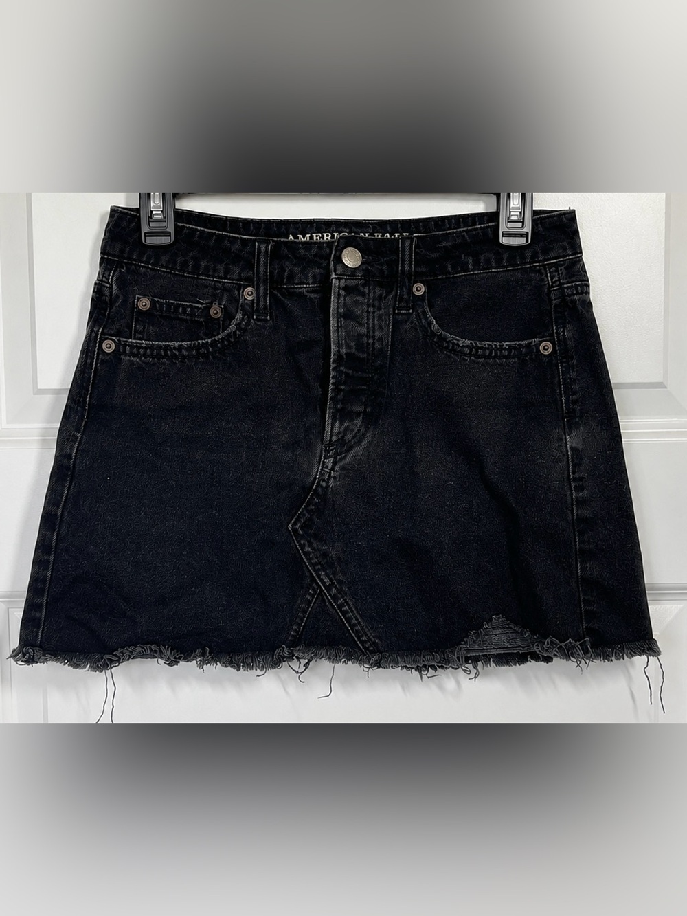 American Eagle Black Denim Mini Skirt Y2K Raw Hem Button Fly Size 4